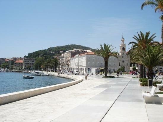Apartment Ana Split Bagian luar foto