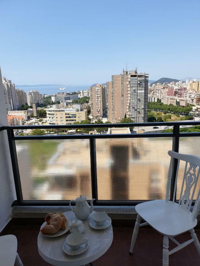 Apartment Ana Split Bagian luar foto