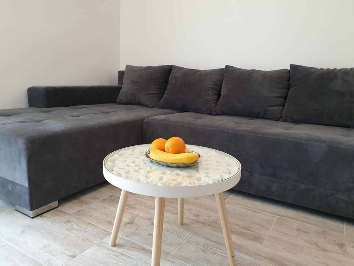 Apartment Ana Split Bagian luar foto